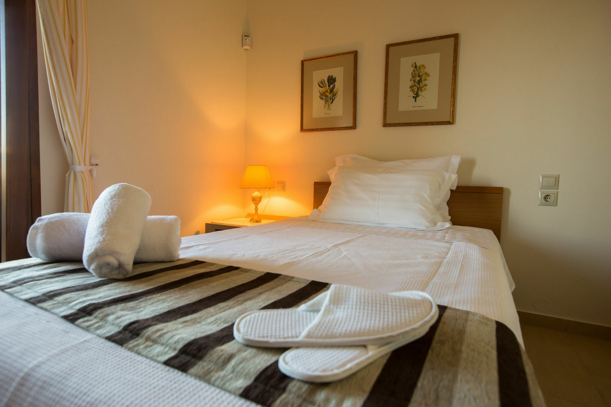 Azure Cove Villa Agia Pelagia Eksteriør billede